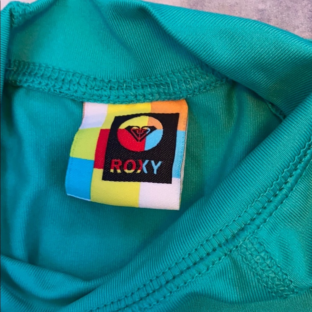 Roxy Rash Guard - Picture 2 of 3